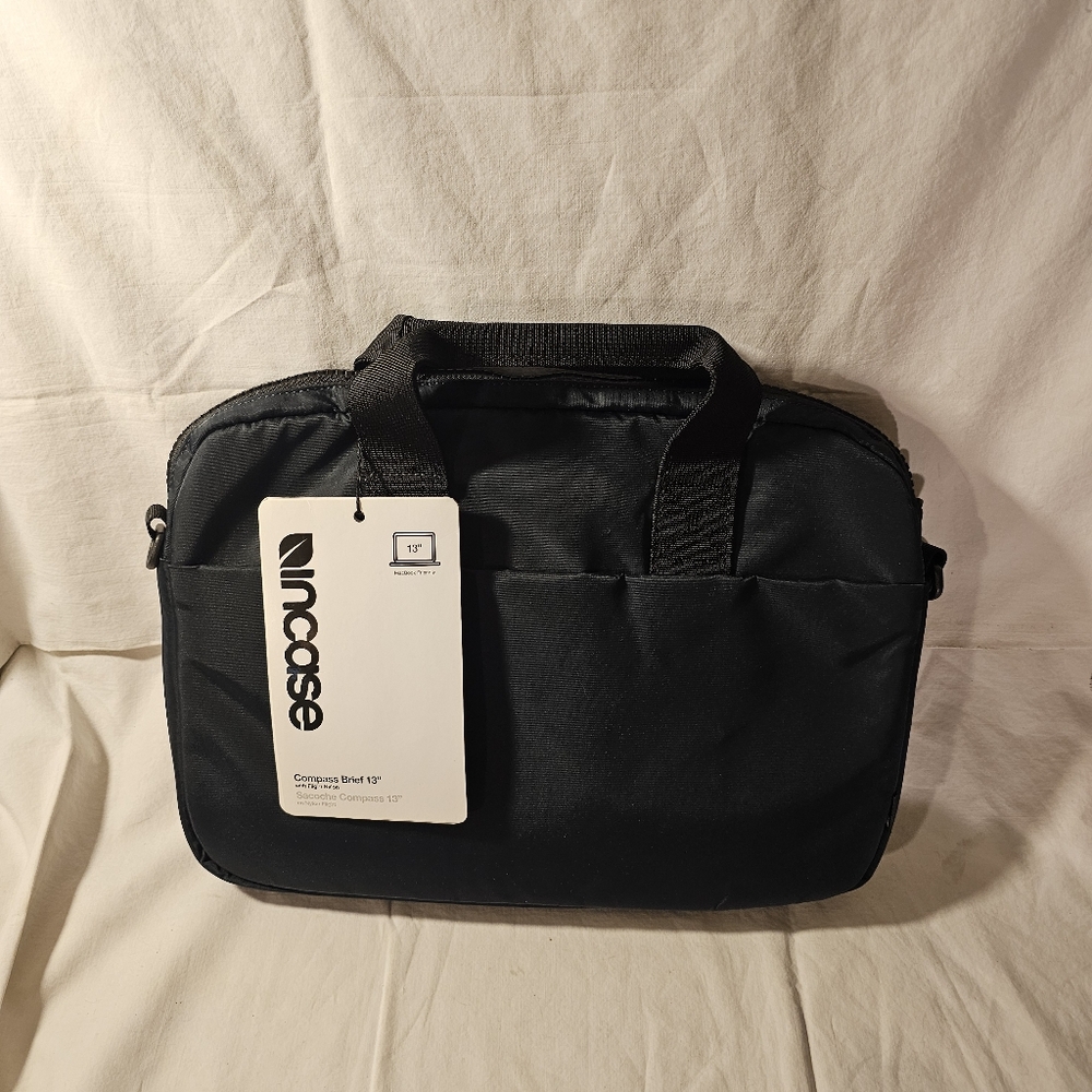 Incase Compass Brief 13" Laptop Bag NWT
